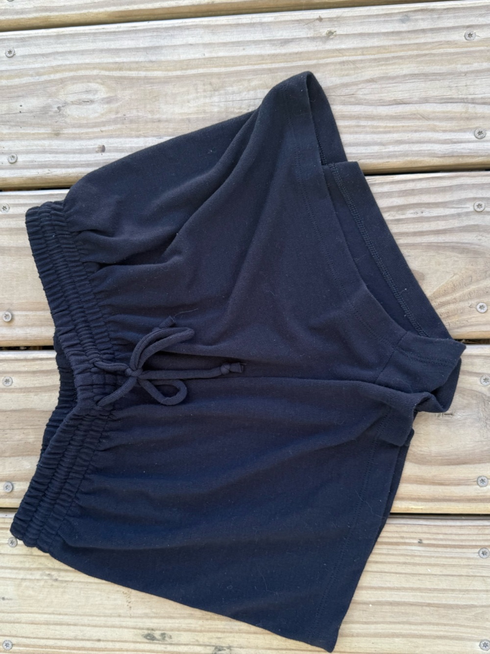 Aritzia Wilfred Black Drawstring Soft Shorts